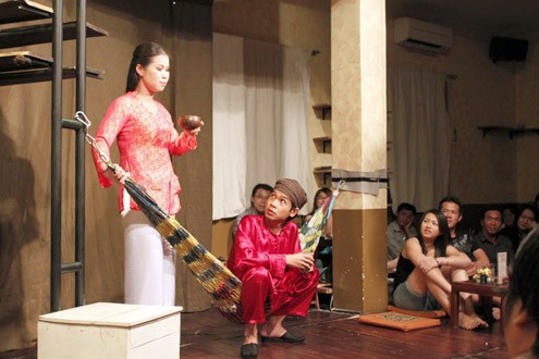 Theaterkunst dem Publikum näher bringen - ảnh 1